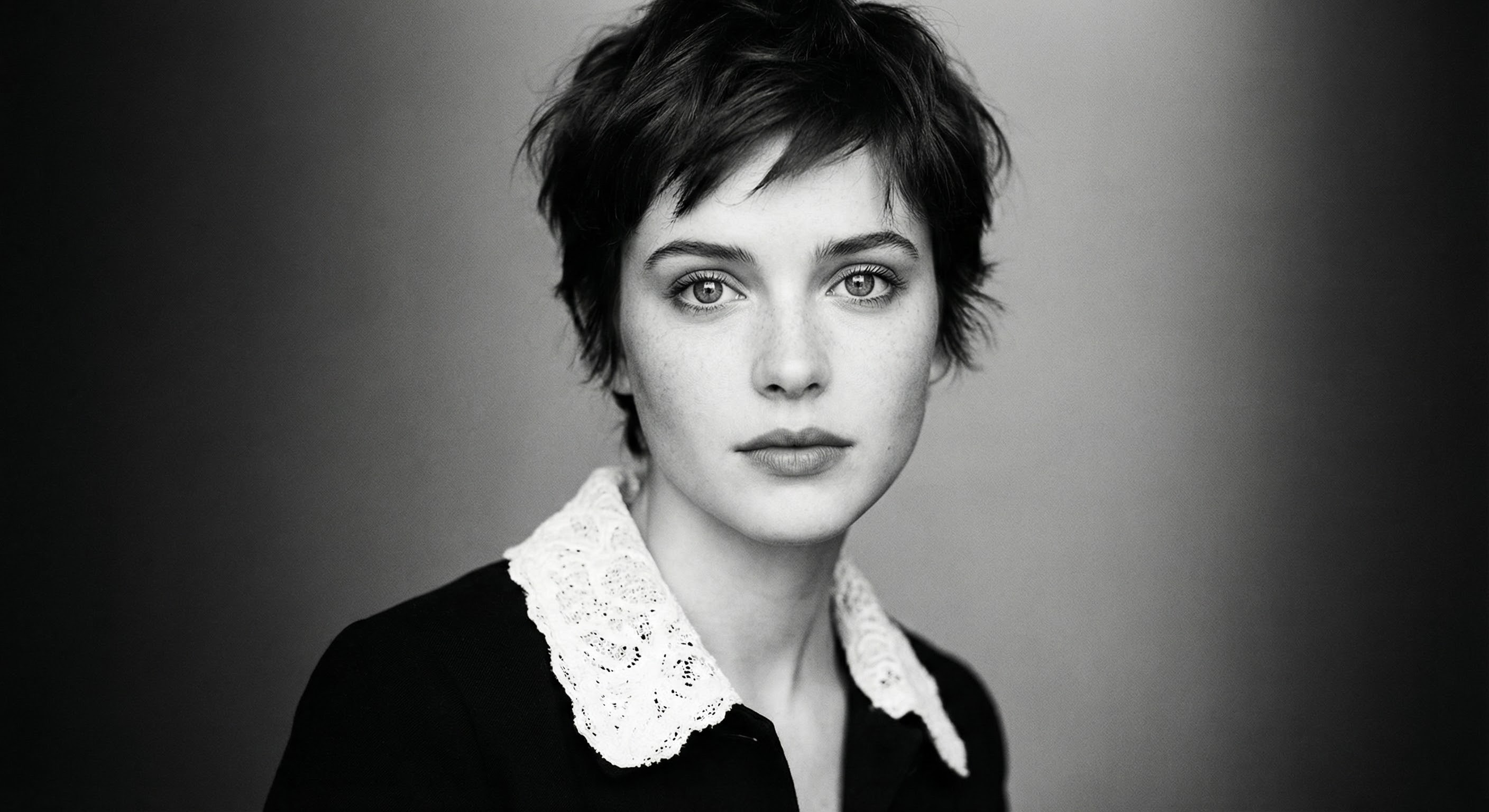 纳米香蕉Pro - 吉米尼应用上的电影级黑白人像