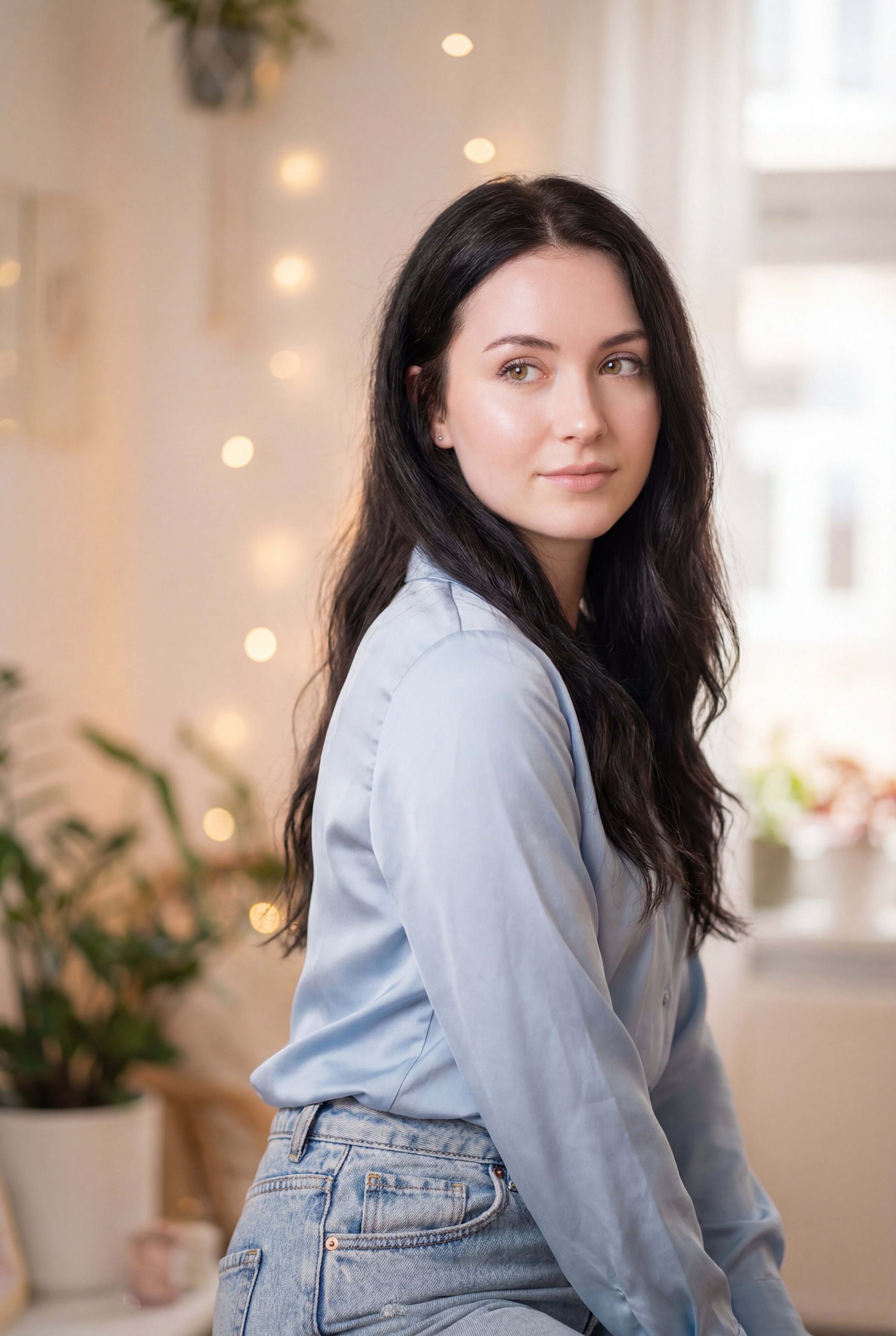 纳米香蕉Pro、Grok Imagine 0.9、Midjourney V7和FLUX 2 Pro的诗歌提示技巧测试