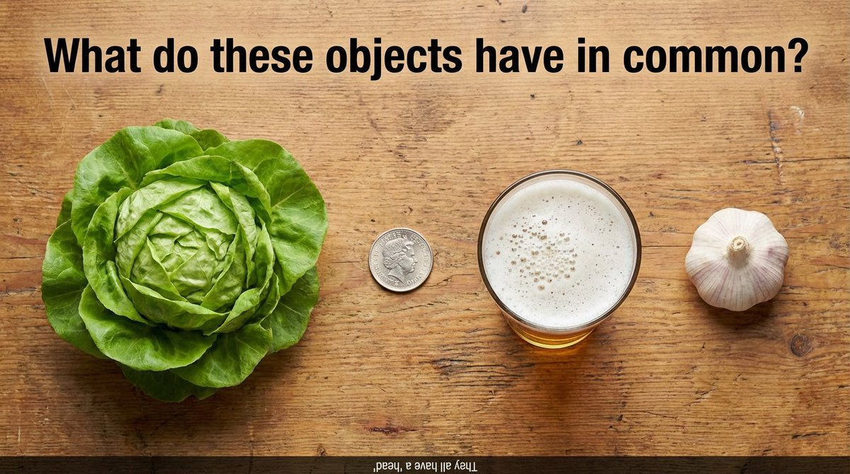 桌上四个相关物体的谜题