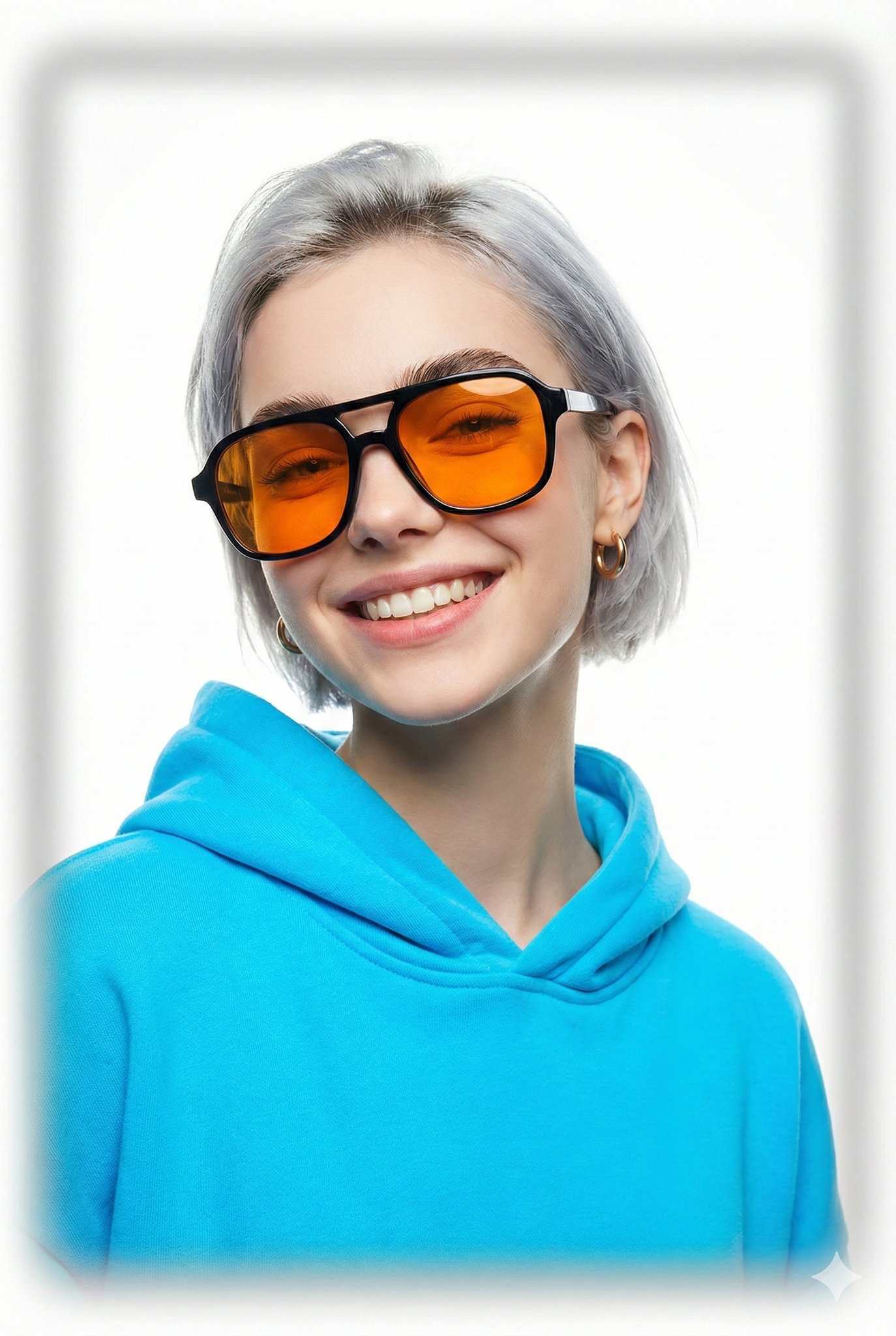 Gemini Nano Banana Pro - 简约时尚女性肖像