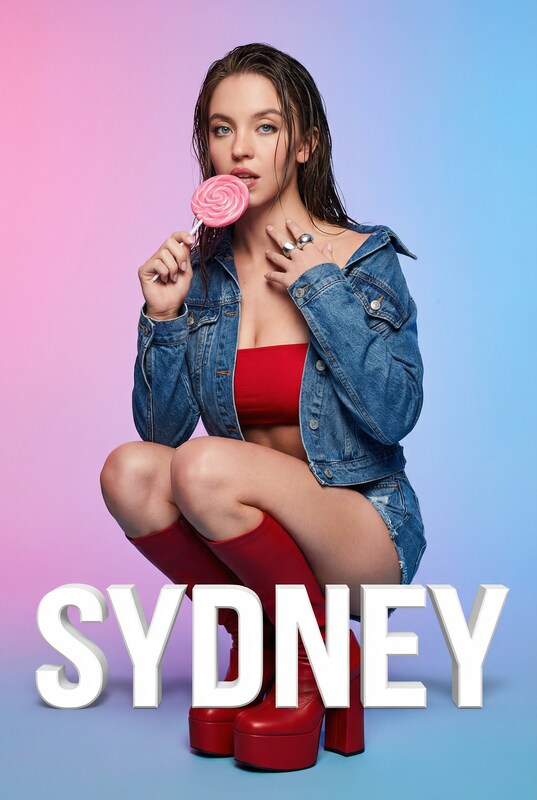 湿发女子与粉蓝渐变背景