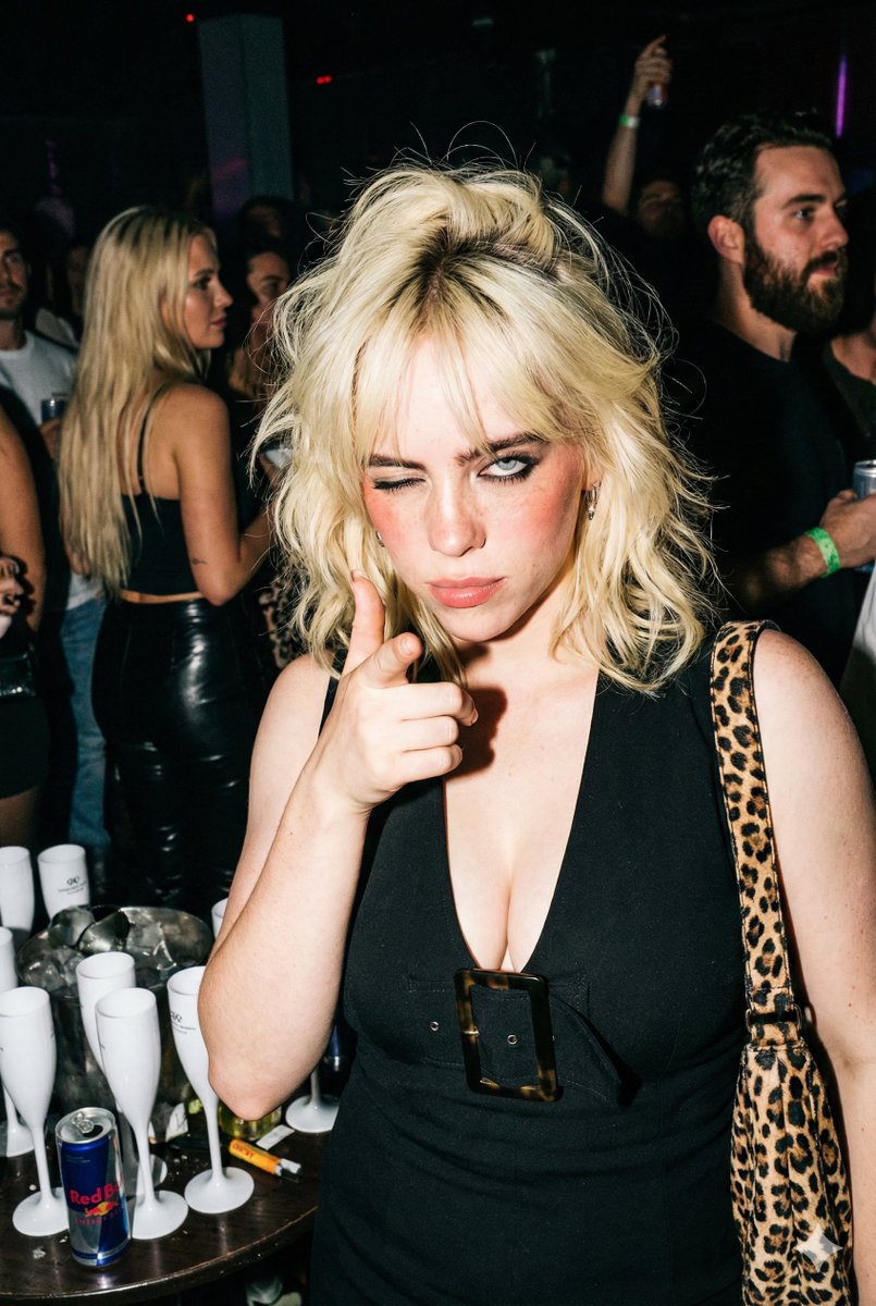 Gemini Nano Banana Pro - 青春派对瞬间