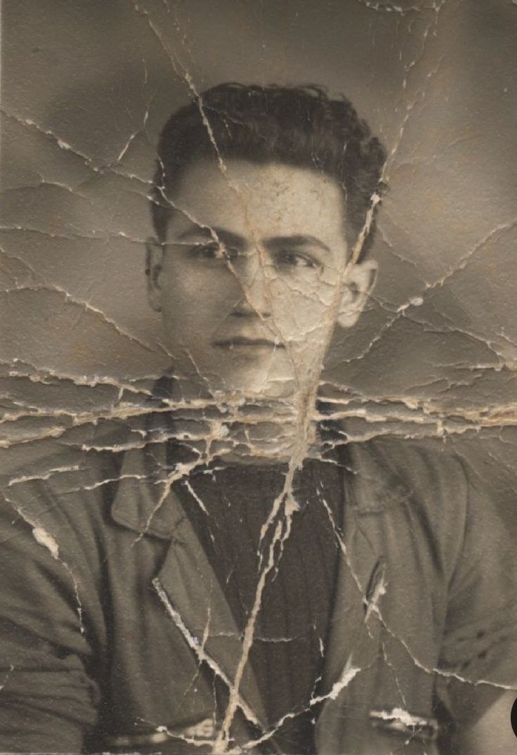 Nano Banana修复旧损照片